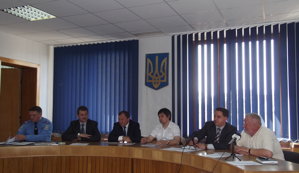 На площі Петефі в Ужгороді планують встановити шлагбауми на початку і в кінці пішохідної зони На площі Петефі в Ужгороді планують встановити шлагбауми на початку і в кінці пішохідної зони