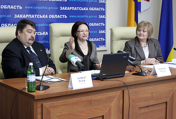 В Ужгороді обговорювали новий порядок оформлення віз за спрощеною системою В Ужгороді обговорювали новий порядок оформлення віз за спрощеною системою