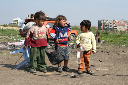 У Хусті роми активно продовжують захоплення землі на території міста (ВІДЕО)