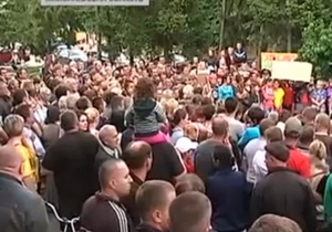 В Ужгороді відбулася акція солідарності з мешканцями Врадіївки (ВІДЕО)