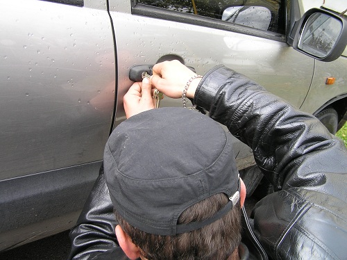 Житель Мукачівщини причетний до викрадення автомобіля у Хусті