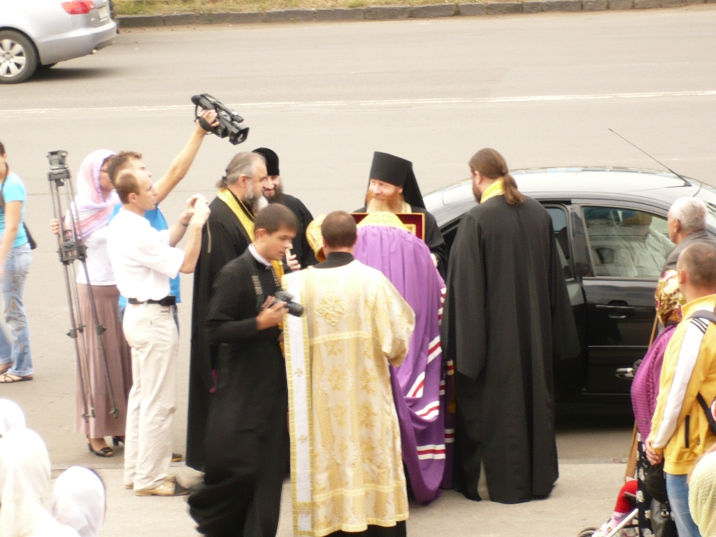 Ковчег з мощами святого рівноапостольного князя Володимира прибув до Мукачівської єпархії (ФОТО)