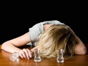 Сильне алкогольне сп’яніння довело мукачівку до реанімації