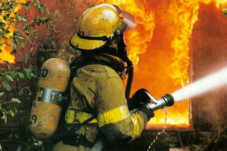 В Ужгороді під час пожежі було евакуйовано 12 людей