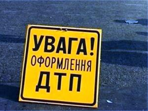 ДТП на Ужгородщині: водій "Пежо" збив насмерть пішохода, який переходив дорогу у невстановленому місці