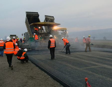 Спільна українсько-австрійська шляхобудівна компанія врятує закарпатські дороги