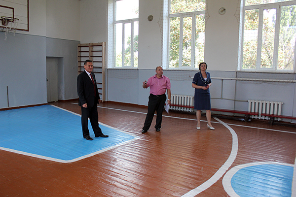 В ужгородській школі-інтернаті будують сучасний спорткомплекс з басейном