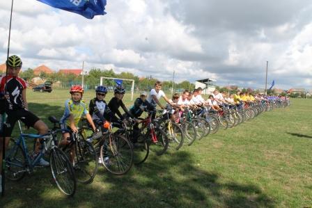 На Ужгородщині відбулися змагання з велосипедних видів спорту