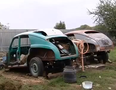 Закарпатський умілець реставрує старі та конструює власні автомобілі (ВІДЕО)