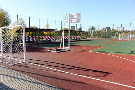 700 вихованців обласної ДЮСШ тепер гратимуть на нових спортивних майданчиках (ФОТО)