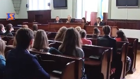 Студенти Мукачівського кооперативного торговельно-економічного коледжу зустрілись із мером міста (ВІДЕО) Студенти Мукачівського кооперативного торговельно-економічного коледжу зустрілись із мером міста (ВІДЕО)