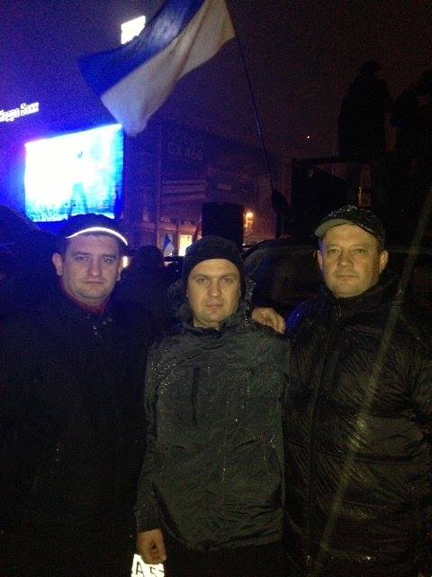 На "Євромайдані" з усіх закарпатських нардепів до ранку вистояв лише Пацкан (ФОТО) На "Євромайдані" з усіх закарпатських нардепів до ранку вистояв лише Пацкан (ФОТО)