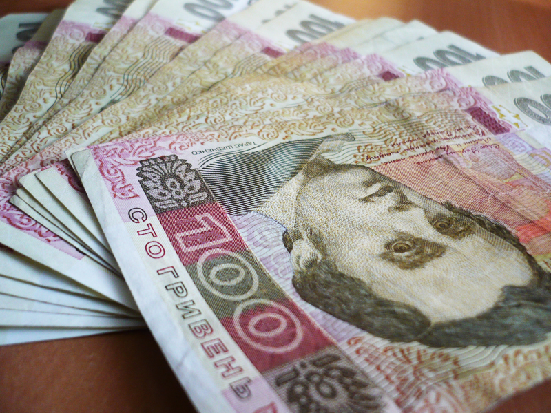 Середньомісячна номінальна заробітна плата штатного працівника міста Мукачева збільшилась на майже 6% – управління статистики