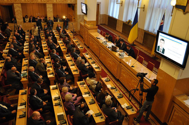 58 депутатів Закарпатської облради звернулися до Президента України