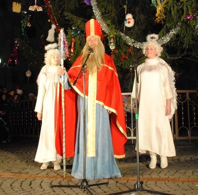 У Мукачеві спеціально до новорічно-різдвяних свят підготували цікаву програму (АФІША)