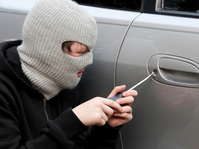 У Мукачеві пограбували автомобіль туриста із Запоріжжя У Мукачеві пограбували автомобіль туриста із Запоріжжя