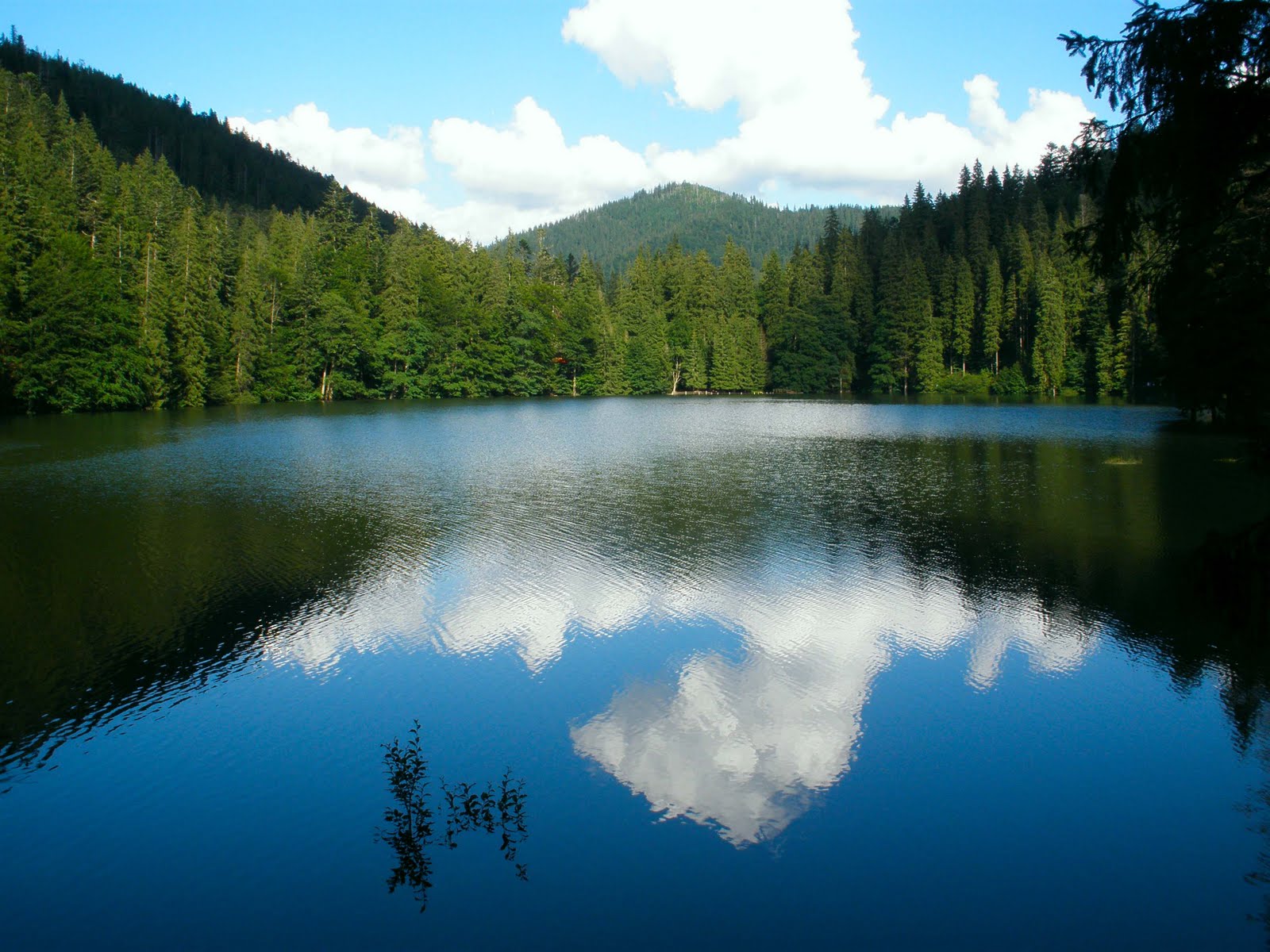 Озеро "Синевир" потрапило до десятки «Найкращих пам’яток України – обраних Народом»