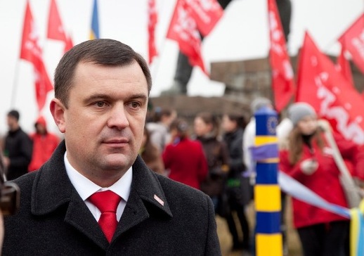 Суд заарештував особисте майно Валерія Пацкана за "координацію дій протестуючих" Суд заарештував особисте майно Валерія Пацкана за "координацію дій протестуючих"