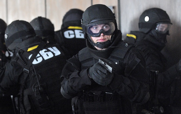 Правоохоронцям вдалося впіймати 11 осіб, яких підозрюють у вчиненні особливо тяжких злочинів Правоохоронцям вдалося впіймати 11 осіб, яких підозрюють у вчиненні особливо тяжких злочинів
