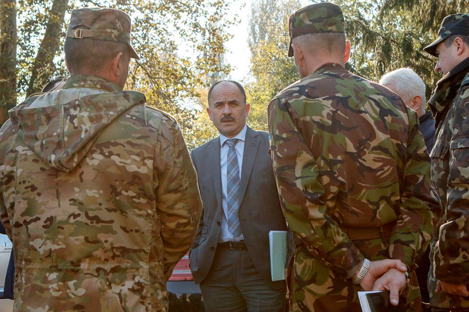 Посилаючись на військову таємницю, Губаль відмовився коментувати умови проживання мукачівських військових Посилаючись на військову таємницю, Губаль відмовився коментувати умови проживання мукачівських військових