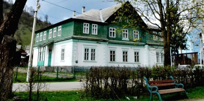Вчителі Рахівщини знову страйкуватимуть (ФОТОФАКТ) Вчителі Рахівщини знову страйкуватимуть (ФОТОФАКТ)