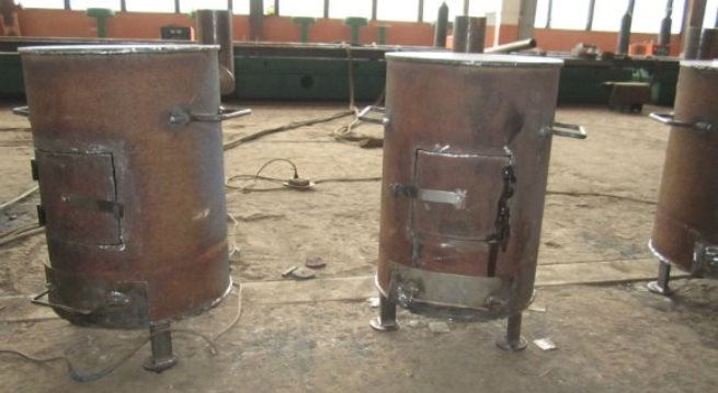 Рахівські волонтери допоможуть солдатам буржуйками Рахівські волонтери допоможуть солдатам буржуйками