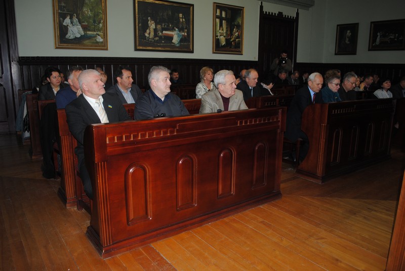 Мукачівські депутати вирішили ліквідувати міжнародний аеропорт "Мукачево" Мукачівські депутати вирішили ліквідувати міжнародний аеропорт "Мукачево"