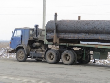На Свалявщині невідомі загубили вантажівку з трубами На Свалявщині невідомі загубили вантажівку з трубами