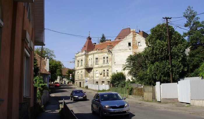 Через аварію на водогоні вулицю Підгірну в Ужгороді перекриють Через аварію на водогоні вулицю Підгірну в Ужгороді перекриють