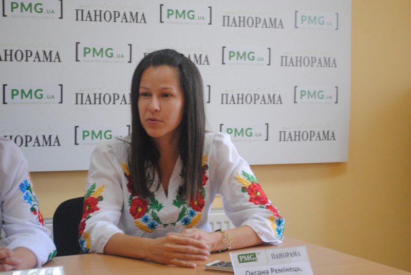 Бійці, що лікуються у Мукачівському військовому шпиталі, ходять у басейн та відновлюють сили у місцевих санаторіях Бійці, що лікуються у Мукачівському військовому шпиталі, ходять у басейн та відновлюють сили у місцевих санаторіях