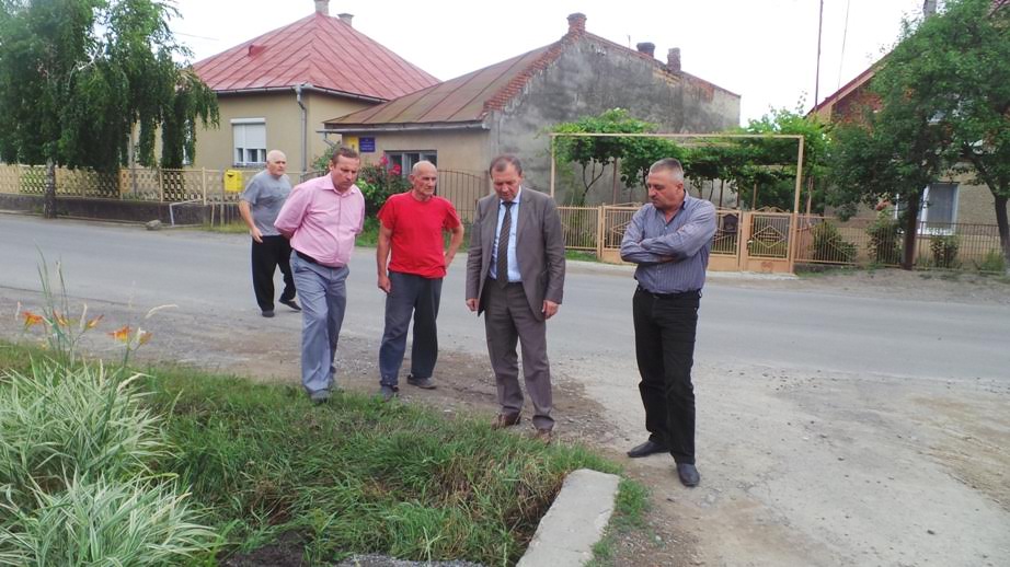 Мікрорайон Горяни, який добряче підтопило під час останньої зливи, відвідала влада Ужгорода Мікрорайон Горяни, який добряче підтопило під час останньої зливи, відвідала влада Ужгорода