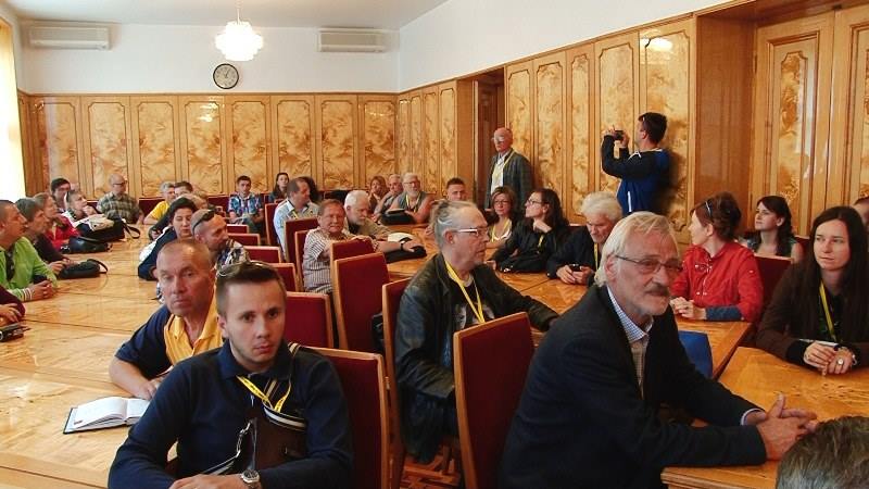 В обласному центрі відкрили фестиваль "Золотий жебрак" В обласному центрі відкрили фестиваль "Золотий жебрак"
