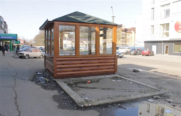 Депутатам Ужгородської міськради не вдалось повернути МАФи жителям обласного центру Депутатам Ужгородської міськради не вдалось повернути МАФи жителям обласного центру