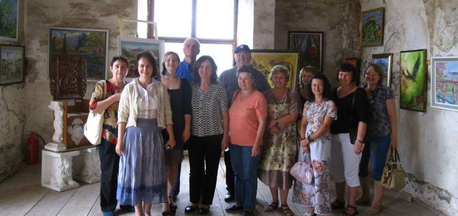 У замку Сент-Міклош творче об’єднання "Райдуга" презентувало власні творчі доробки У замку Сент-Міклош творче об’єднання "Райдуга" презентувало власні творчі доробки