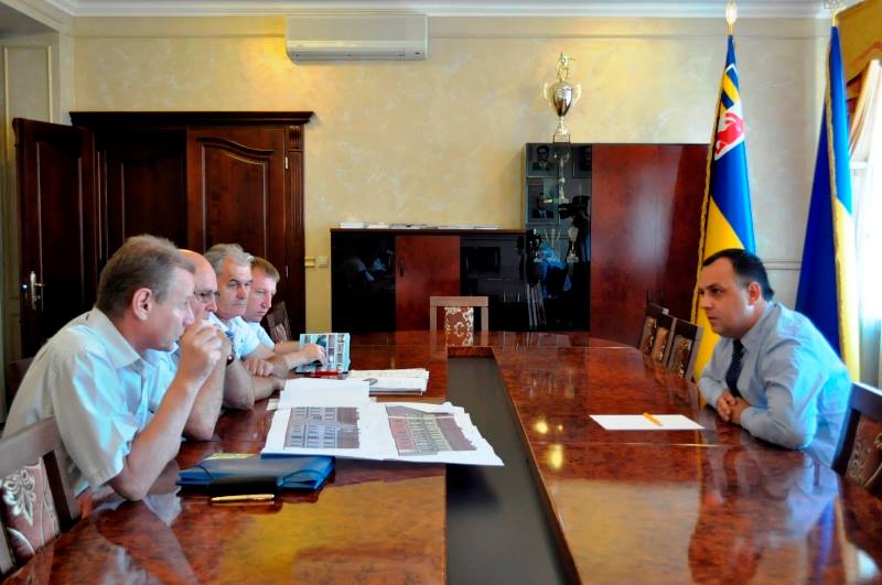 Цьогоріч в Ужгороді планують оновити 15 навчальних закладів Цьогоріч в Ужгороді планують оновити 15 навчальних закладів