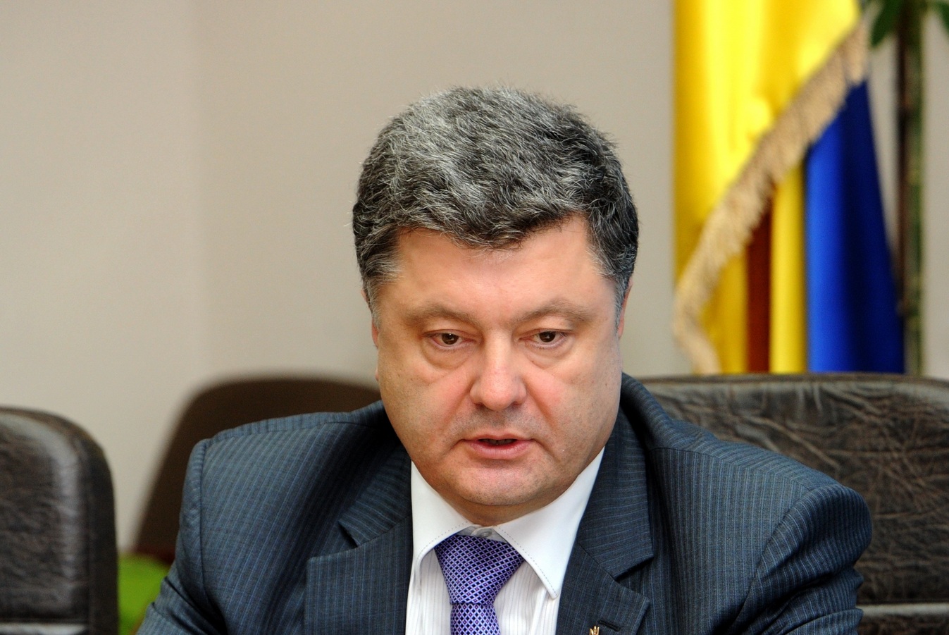 Президент поставив завдання припинити "фестиваль контрабанди" на західному кордоні Президент поставив завдання припинити "фестиваль контрабанди" на західному кордоні