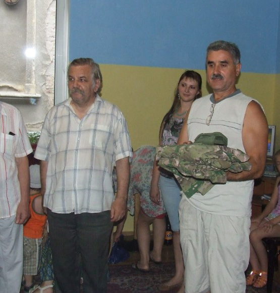 Пенсіонер із Берегова їде воювати в зону АТО Пенсіонер із Берегова їде воювати в зону АТО