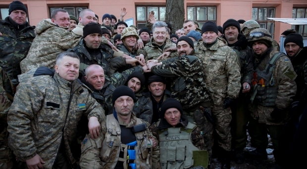 Закарпатські волонтери написали листа Президенту України Закарпатські волонтери написали листа Президенту України