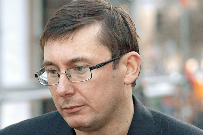 Стрілянина в Мукачеві була організована професійними бандитами, – Луценко Стрілянина в Мукачеві була організована професійними бандитами, – Луценко