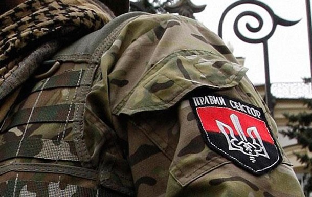 СБУ спільно з Нацгвардією та МВС продовжують проводити спецоперацію з затримання бійців "Правого сектору" СБУ спільно з Нацгвардією та МВС продовжують проводити спецоперацію з затримання бійців "Правого сектору"