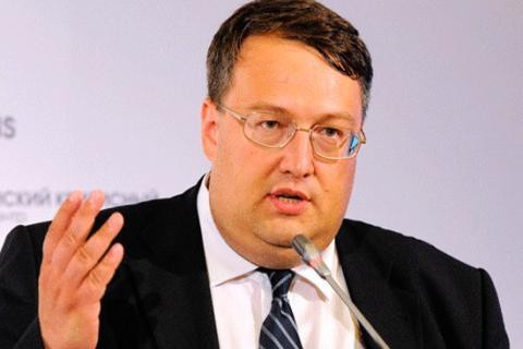 Я не вірю жодній зі сторін конфлікту в Мукачеві, - Геращенко Я не вірю жодній зі сторін конфлікту в Мукачеві, - Геращенко