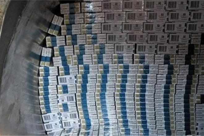 На Закарпатті в іномарці виявили понад 1000 пачок контрабандних цигарок На Закарпатті в іномарці виявили понад 1000 пачок контрабандних цигарок