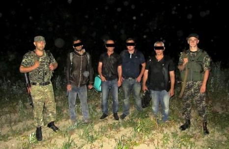 Неподалік Великого Березного затримали чотирьох нелегалів з Грузії Неподалік Великого Березного затримали чотирьох нелегалів з Грузії