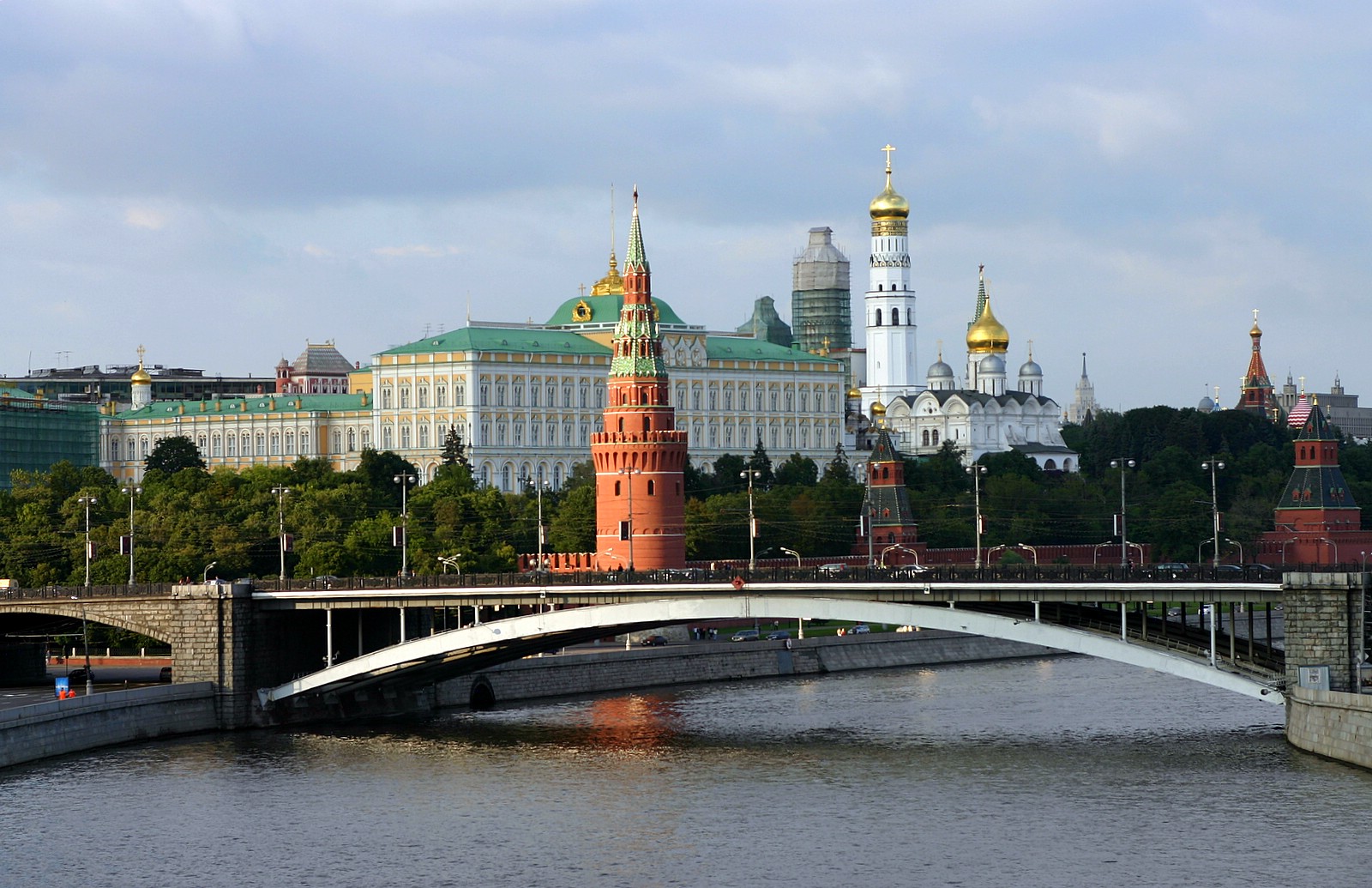 Антон Геращенко зацікавився частими візитами Віктора Балоги в Росію Антон Геращенко зацікавився частими візитами Віктора Балоги в Росію