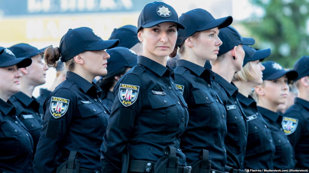 На Закарпатті один із найбільших конкурсів у нову поліцію в країні На Закарпатті один із найбільших конкурсів у нову поліцію в країні