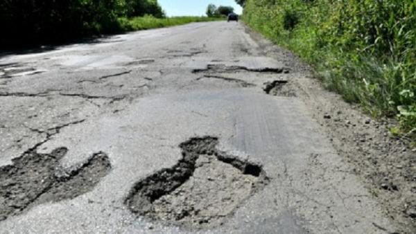 Водії Закарпаття продемонстували "якість" дороги Львів-Самбір-Ужгород Водії Закарпаття продемонстували "якість" дороги Львів-Самбір-Ужгород