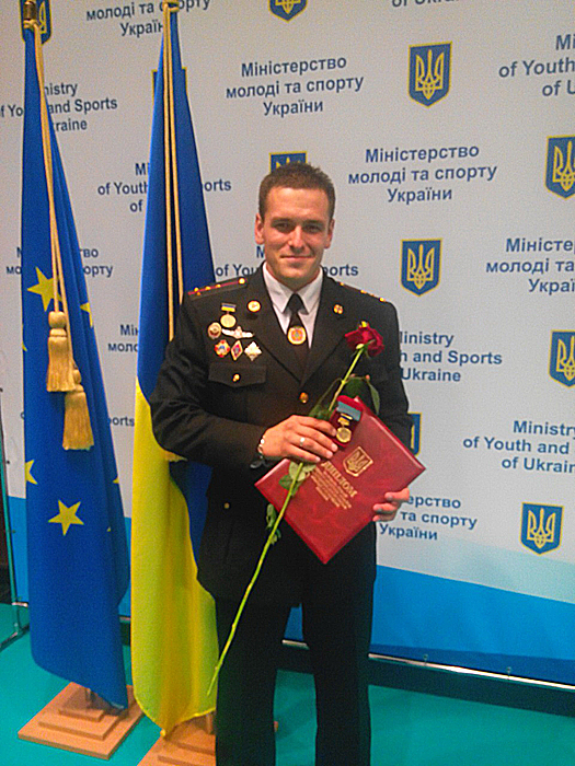 Закарпатський піротехнік отримав почесну нагороду від Кабінету Міністрів України Закарпатський піротехнік отримав почесну нагороду від Кабінету Міністрів України