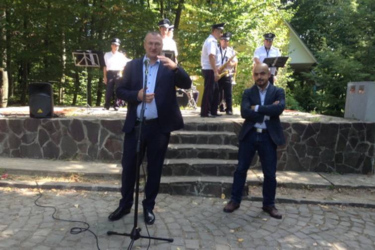 Керівник закарпатської міліції Сергій Князєв та народний депутат Мустафа Найєм побували у Чинадієві Керівник закарпатської міліції Сергій Князєв та народний депутат Мустафа Найєм побували у Чинадієві