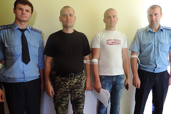 Берегівські правоохоронці здали кров пораненій жінці Берегівські правоохоронці здали кров пораненій жінці