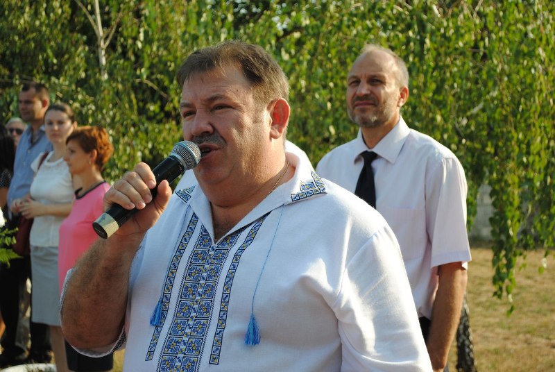 «Єдиний центр» на свято Першого вересня задобрював потенційних виборців Мукачева ноутбуками «Єдиний центр» на свято Першого вересня задобрював потенційних виборців Мукачева ноутбуками